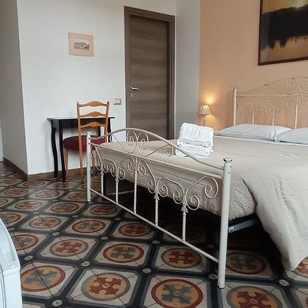 Onlyrooms III - Piazza Jenne Cagliari Luaran gambar