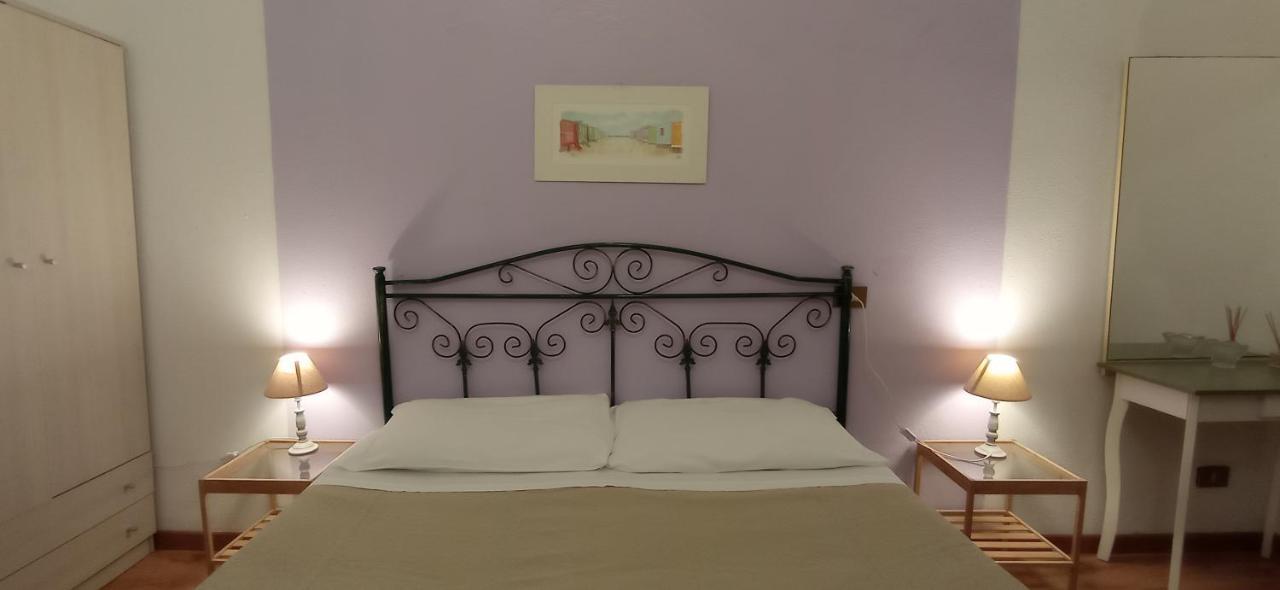 Onlyrooms III - Piazza Jenne Cagliari Luaran gambar