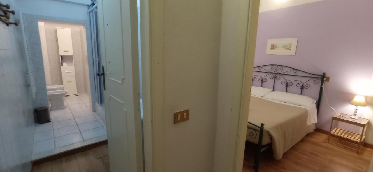 Onlyrooms III - Piazza Jenne Cagliari Luaran gambar