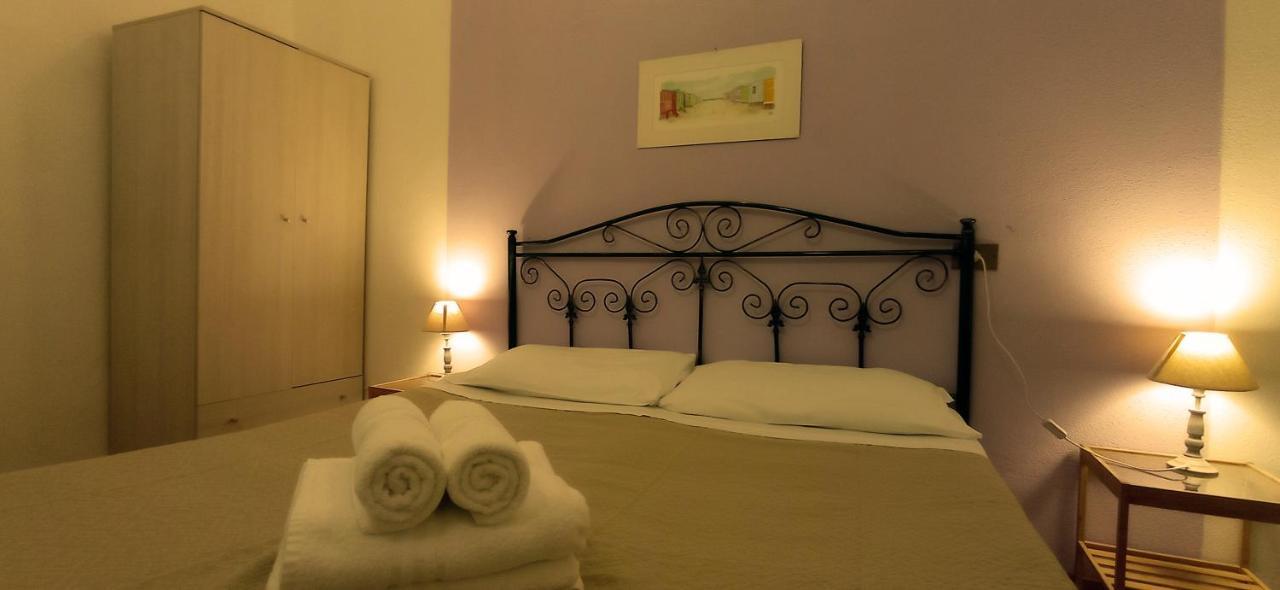 Onlyrooms III - Piazza Jenne Cagliari Luaran gambar