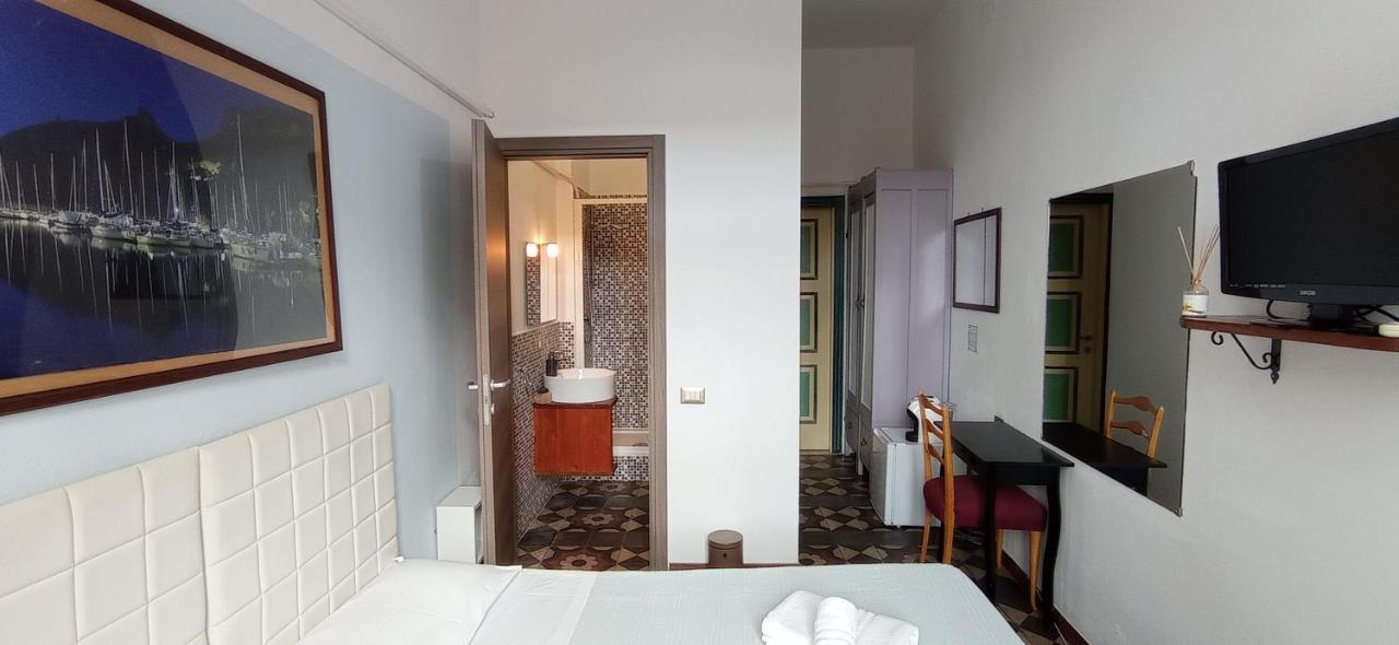 Onlyrooms III - Piazza Jenne Cagliari Luaran gambar