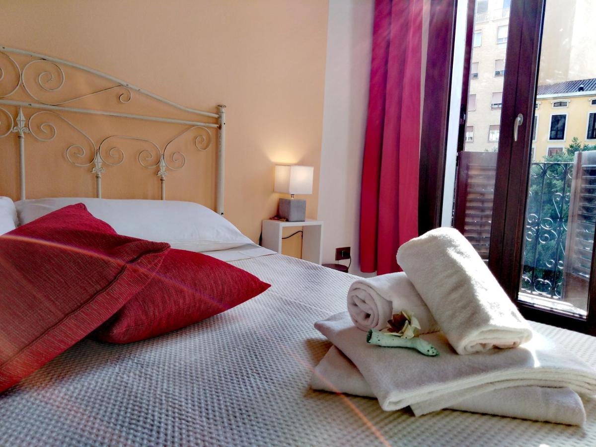 Onlyrooms III - Piazza Jenne Cagliari Luaran gambar
